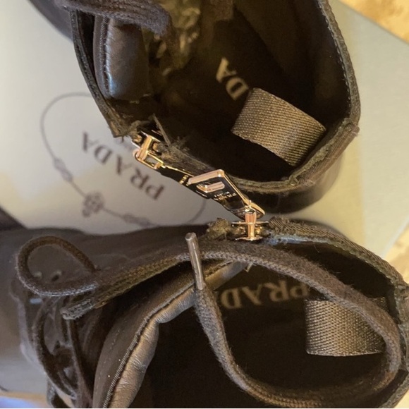 Prada Women's Black Nylon Lace Up Combat Boots size 39 - Picture 6 of 8